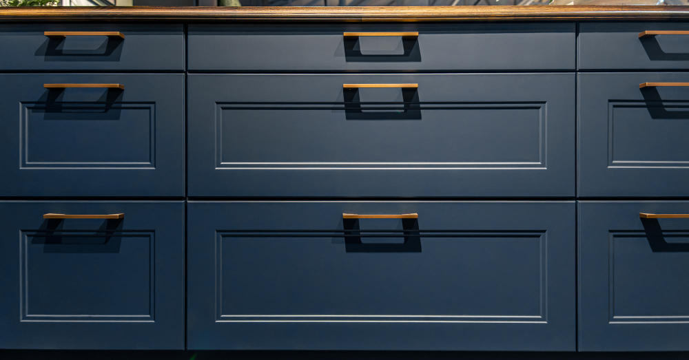 Fieldstone Cabinets vs KraftMaid Comparison Guide